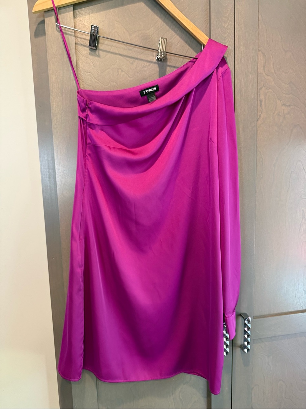 Express One-Shoulder Magenta Satin Dress